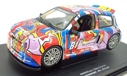 Universal Hobbies 1/18 Scale 4505 - Renault Sport Clio V6 2000 #81 Autosport - Picture 1 of 5