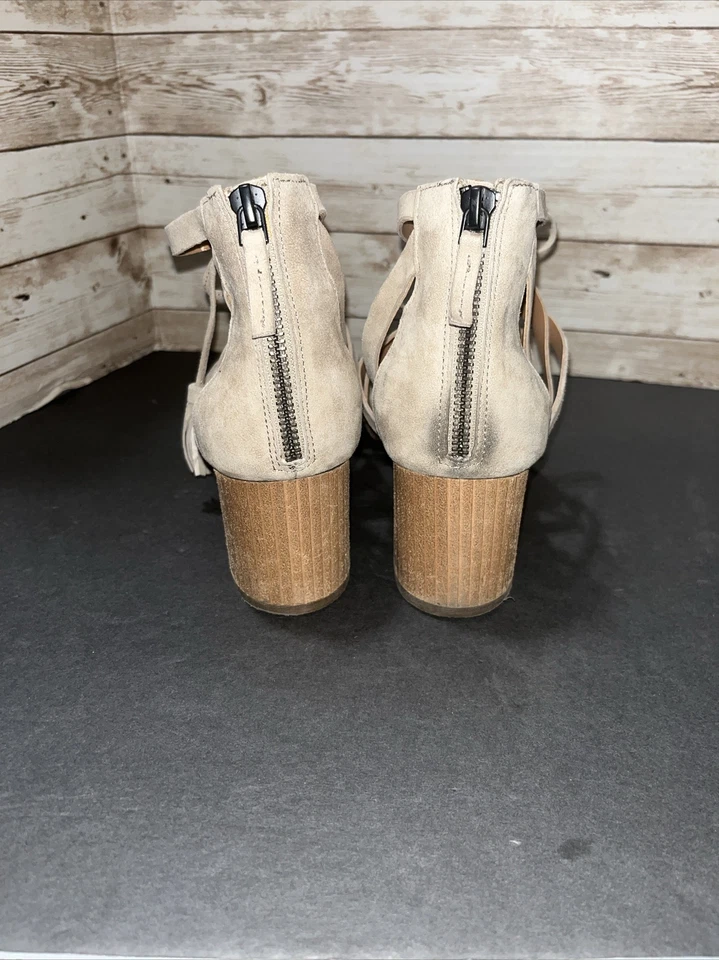 Sandalias de tacón Elie Tahari Burano EUR 41 US 9 gamuza tostada con tiras gladiador usadas en excelente estado Foto 3 de 4