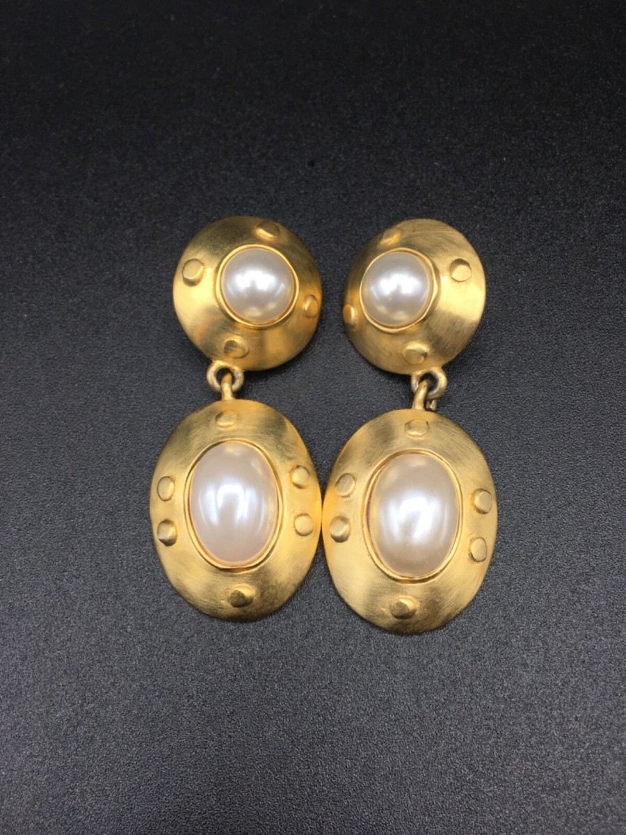 MYKA Designs Of Vancouver Gold Tone Cabochon Pearl Earrings And Brooch Pin Set View 2