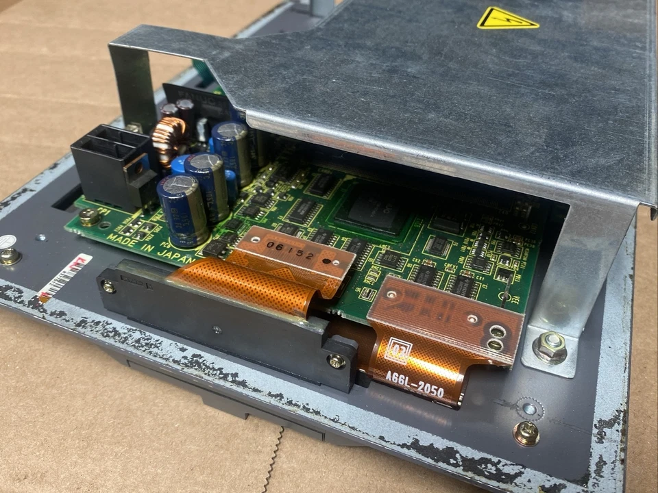 FANUC 10.4” FA-LCD Unit Operator Interface Screen A02B-0281-C071 A20B-8100-0820 - Image 4 of 4