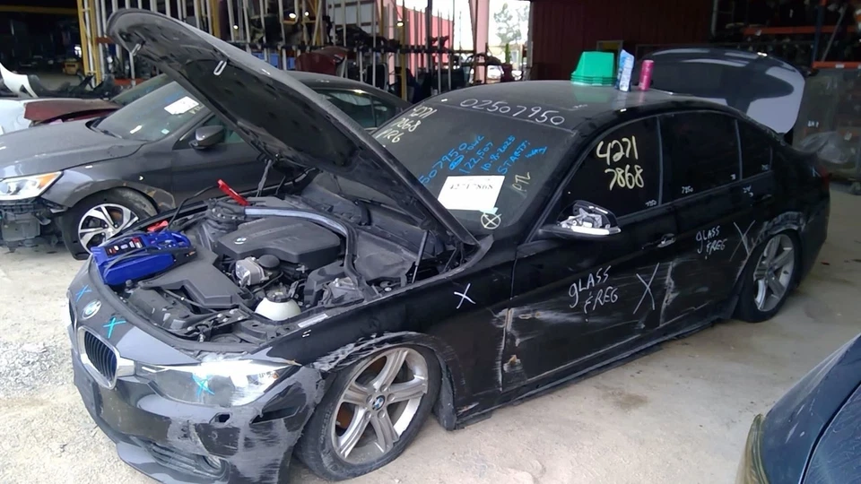 Rear View Mirror With Garage Door Opener Fits 13-16 BMW 320i 5207607 - Image 3 of 4