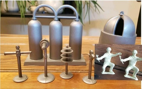 Marx Accessories For Vintage Cape Canaveral Playset w 2  Figures VGC