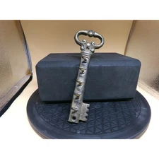 Vintage Style Ornate Key Shaped Metal Wall Mount Hook Rack 6 Hanger Holder