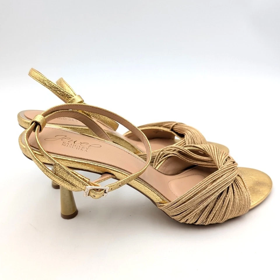 Sandalia Jewel Badgley Mischka Nanette trenzada con correa al tobillo para mujer dorada talla US9.5 Foto 4 de 4