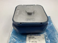 Automann ABP2UB Mack Poly Insulator SS34 Model Camelback W/split Trunnions