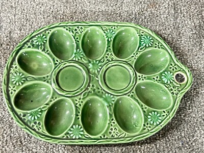 VINTAGE KERAMIK GRÜN TEUFEL EI SERVIEREN GEKOCHTES EIER TABLETT KITCHENALIA