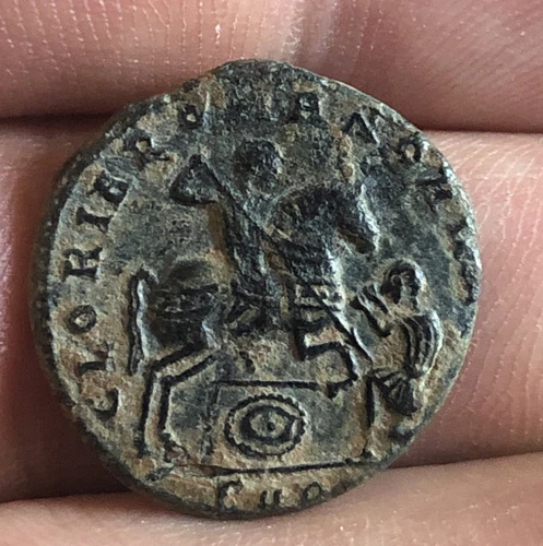 Roman Empire.UNDER EMPIRE MAGENTIO RARE AND SCARCE.A Catalog