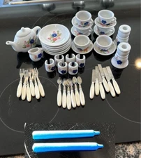 Vintage Childrens Miniature Tea Set Strombecker Corp Blue Floral W/ Candles