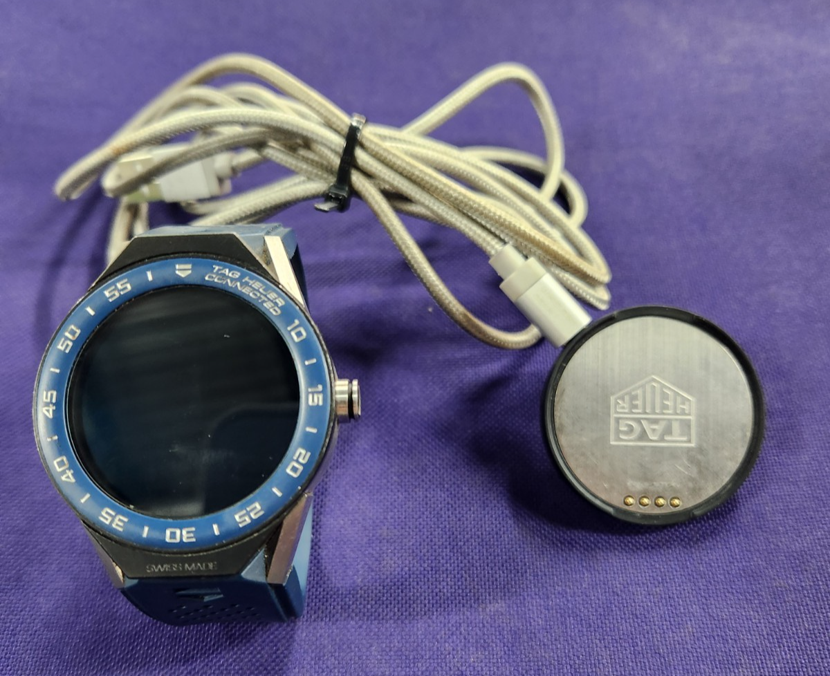 TAG Heuer Connected Modular 45mm SBF8A Smartwatch Watch Wristwatch