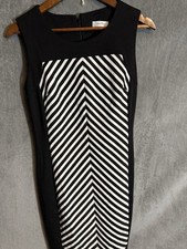Calvin Klein Women's Sleeveless Knee-Length
