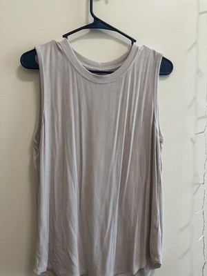 Republic clothing corp white tank top sleeveless casual summer top