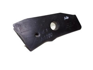 VW CADDY III Furgon 2KA, 2KH, 2CA, 2CH Kotflügelhalter vorne rechts 24703807