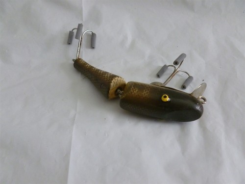 Vintage 4 Inch Wood Paw Paw Fishing Lure Lot H-423 - Picture 8 of 12