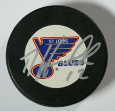 St. Louis Blues Dale Hawerchuk Signed Autographed Puck Auto NHL Beckett COA