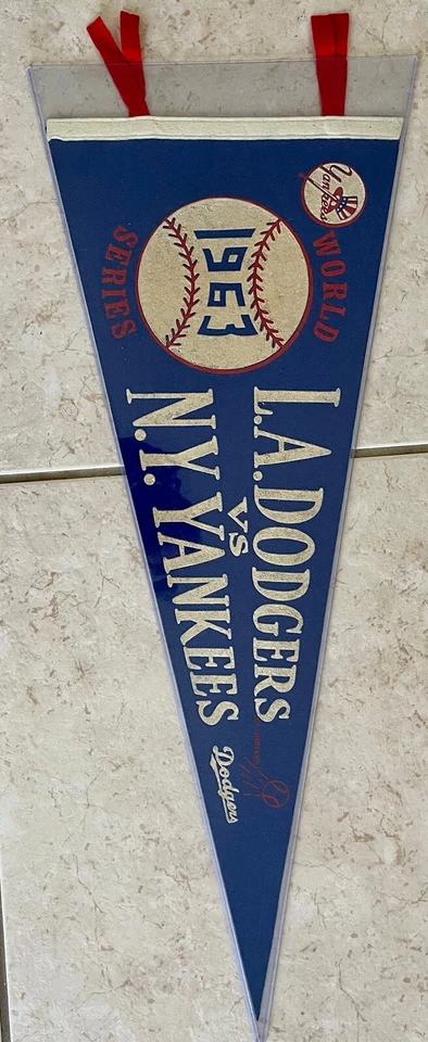 1963 Los Angeles Dodgers vs New York Yankees Serie Mundial Banderín 29” Tamaño Completo Foto 3 de 3