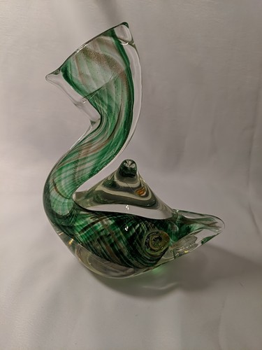 Murano Art 6" Tall Murano Fish With Gold Sparkles And Green Coil Swirls - Picture 5 of 6