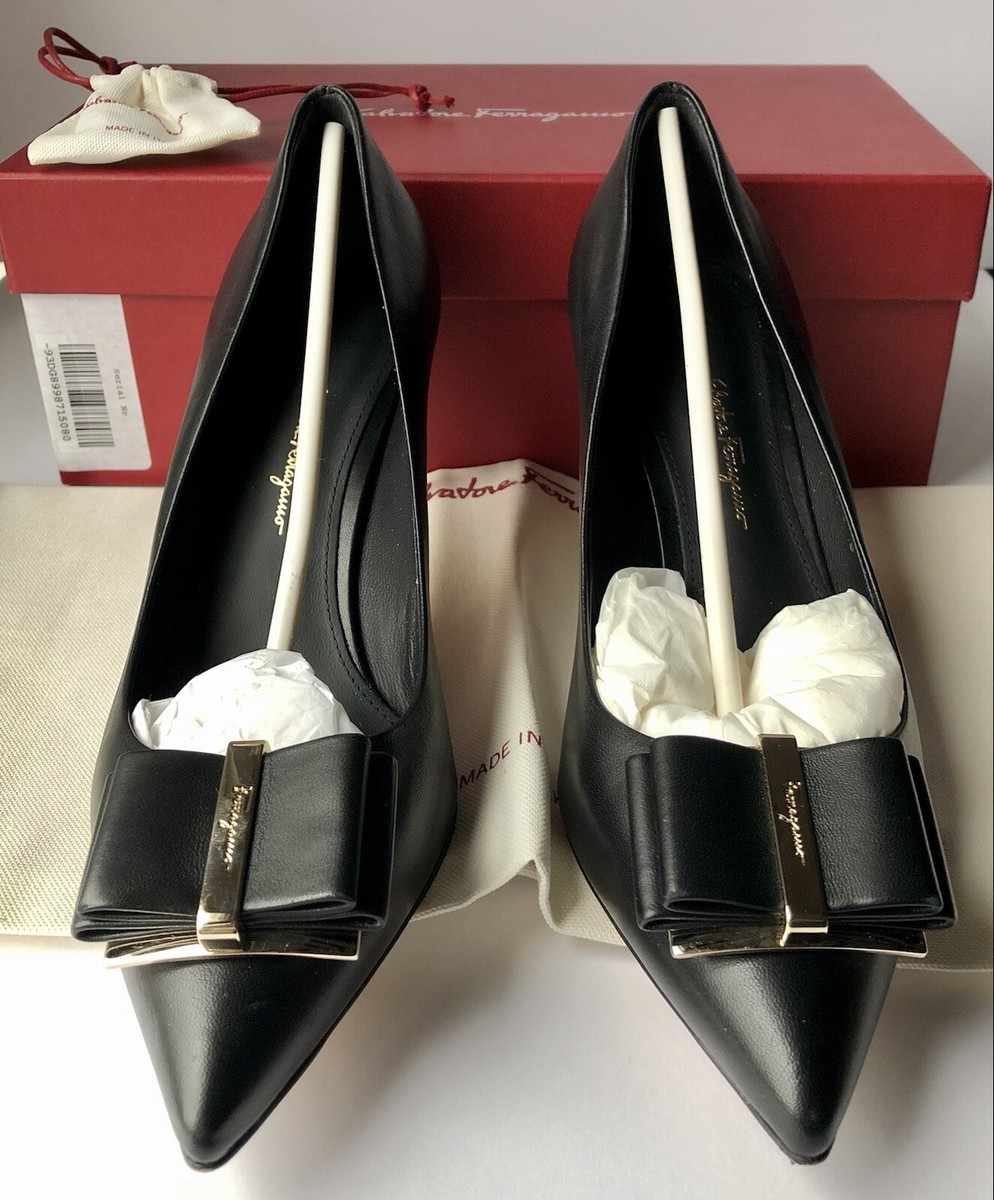 Salvatore Ferragamo Women's Zeri Pointed-Toe Leather Bow