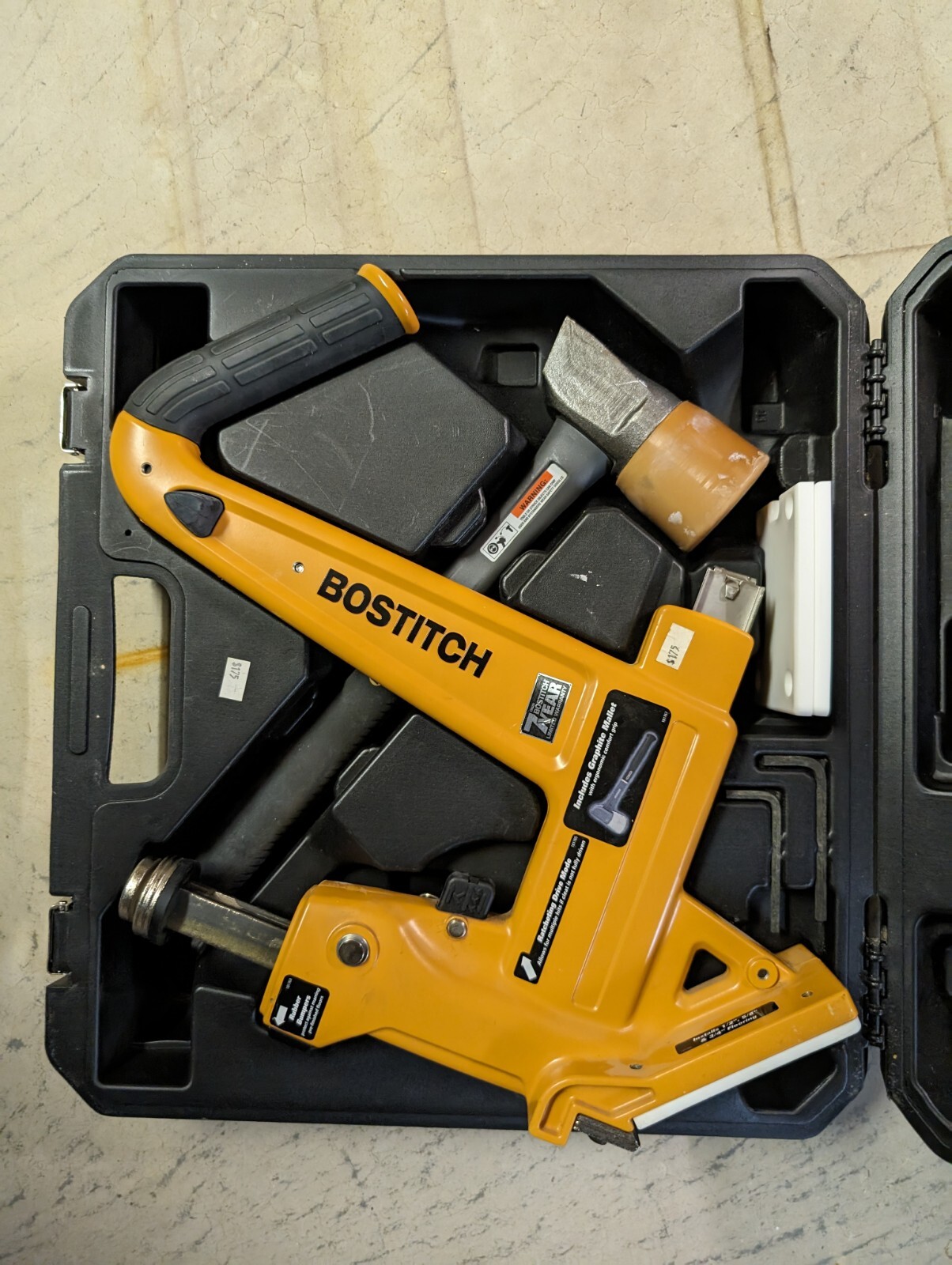 Bostitch MFN201 Manual Flooring Nailer With Case Great Condition! Pre