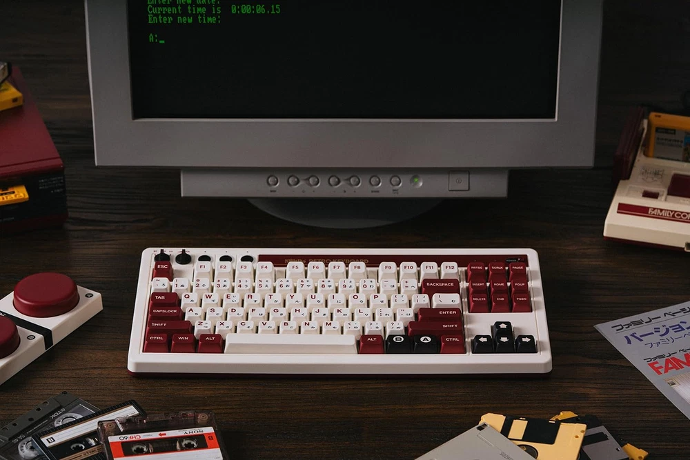 Retro Bluetooth 2.4G USB-C Hot Swappable Mechanical Gaming Keyboard