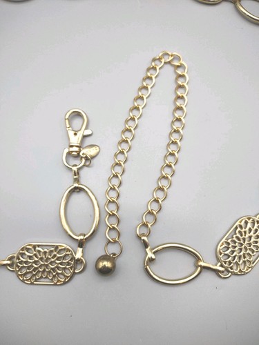 Vintage Gold Tone Chain Link Cutout Design Belt, 35"-44", L23 - Picture 4 of 9