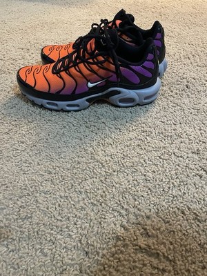 Nike Air Max Plus TN Men s Low Top Lace-Up Sneakers Gradient Orange Purple