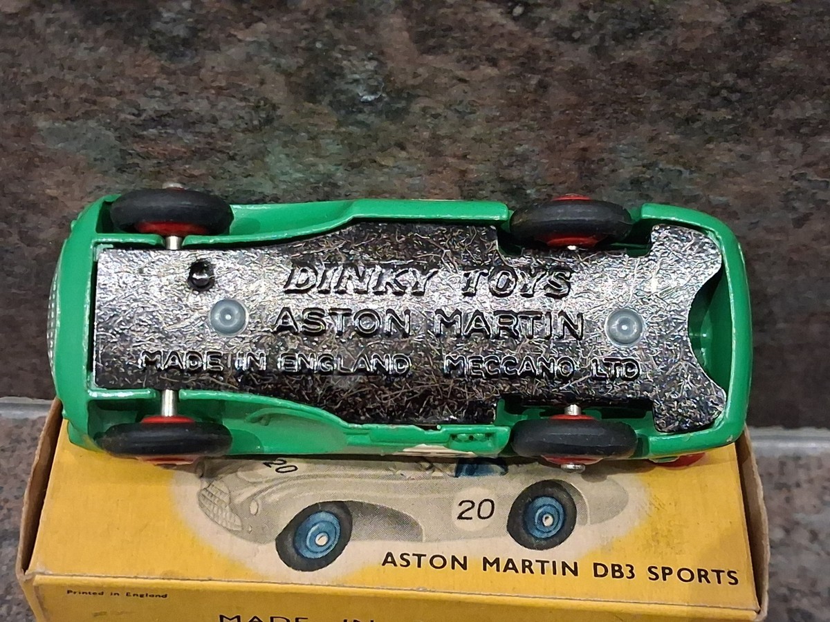 Dinky #110 Aston Martin DB3 Sports #22 Driver Un-numbered Original