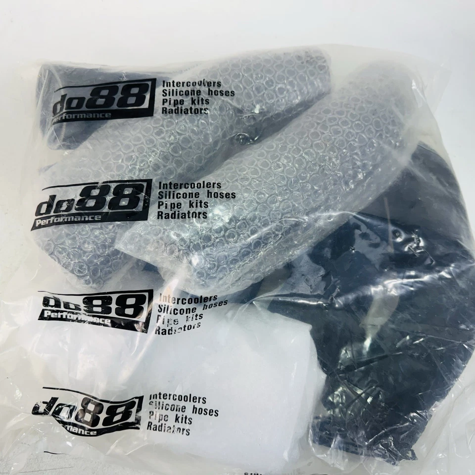 保时捷 911 Turbo / Carrera (992) 中冷器管道套件,OE IC。 TR-310-SST-OE 银色 — 第 2/3 张图片