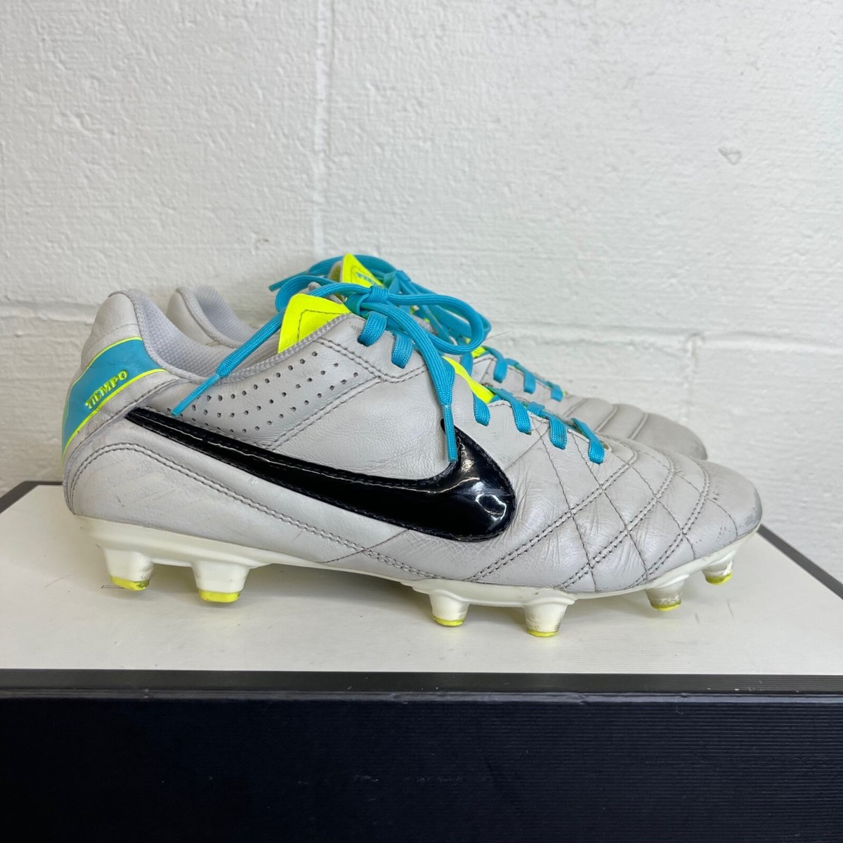 Nike Tiempo 509085-001 White Leather Soccer Cleats Sneaker Lace Up Men's  Size