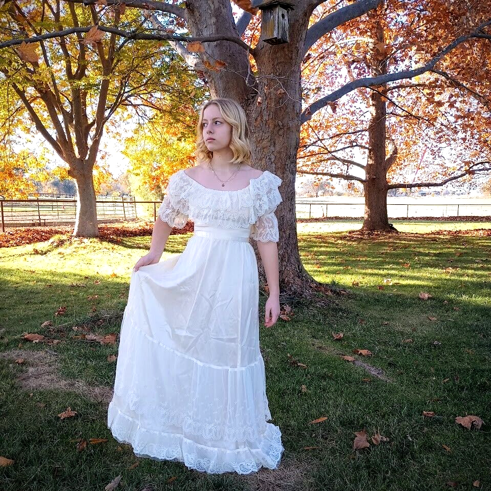 ワンピース Gunne Sax White lace dress Gunne Sax Wedding Dress Size S 7 Maxi Vintage 70s Lace