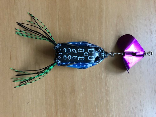 DEADLY LURES BUZZ FROG Weedless Scum Frog Surface Lure MURRAY COD - Picture 5 of 12