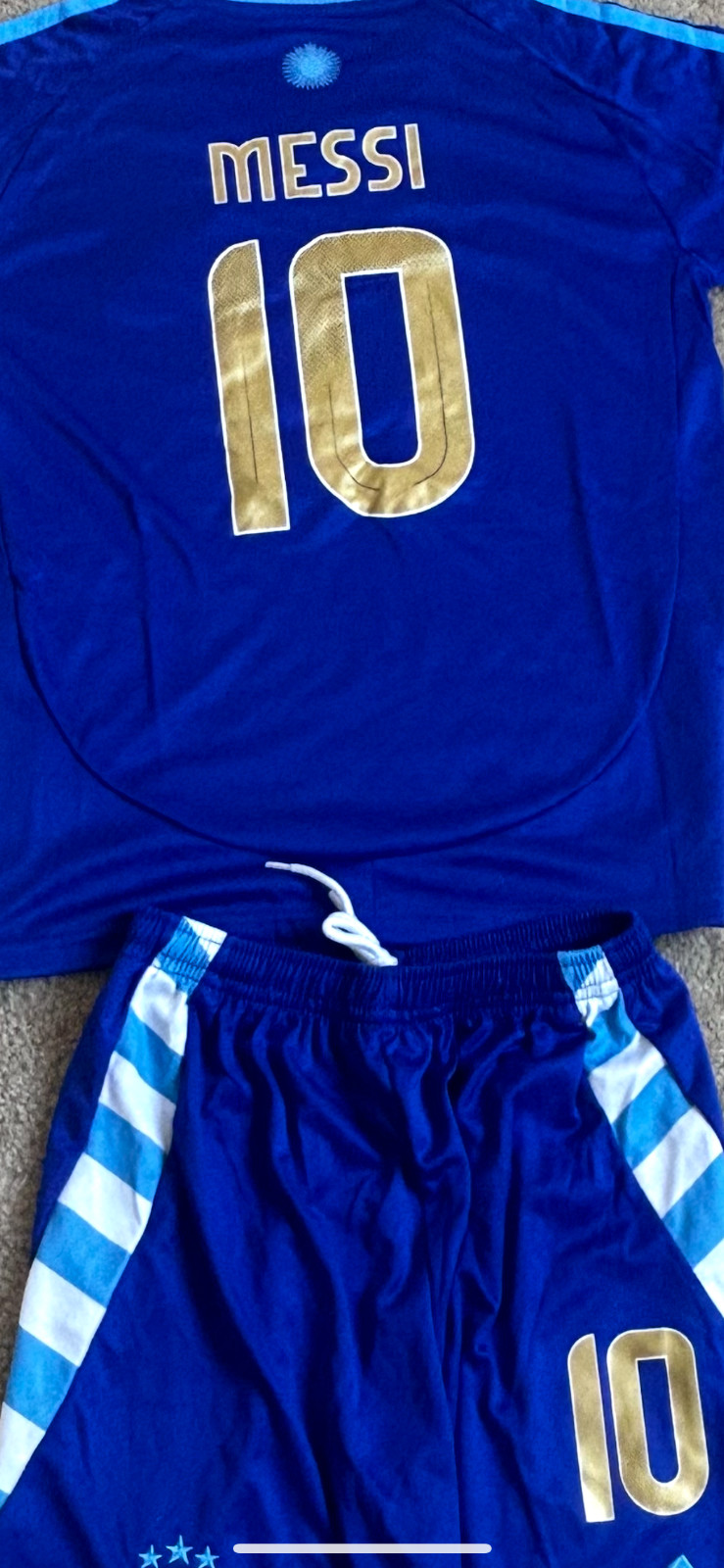 Messi #10 Argentina Youth kids Medium w-shorts. Brand New With Tags.