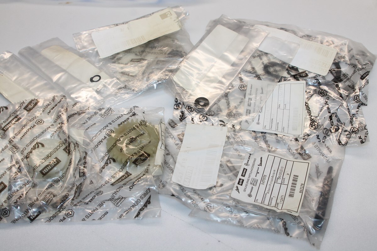 Kit pompe de réparation pour entretien Piaggio GPR Senda SMT RS en vue du contrôle technique
