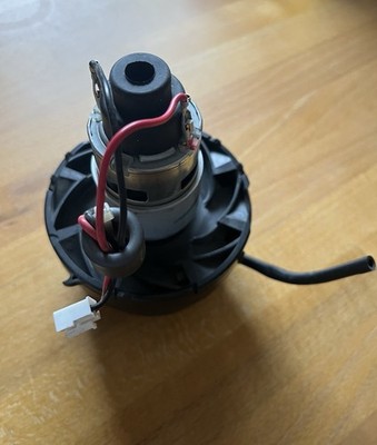 Bosch Athlet 25,2V Staubsauger Hauptteil, Motor BCH6L256 