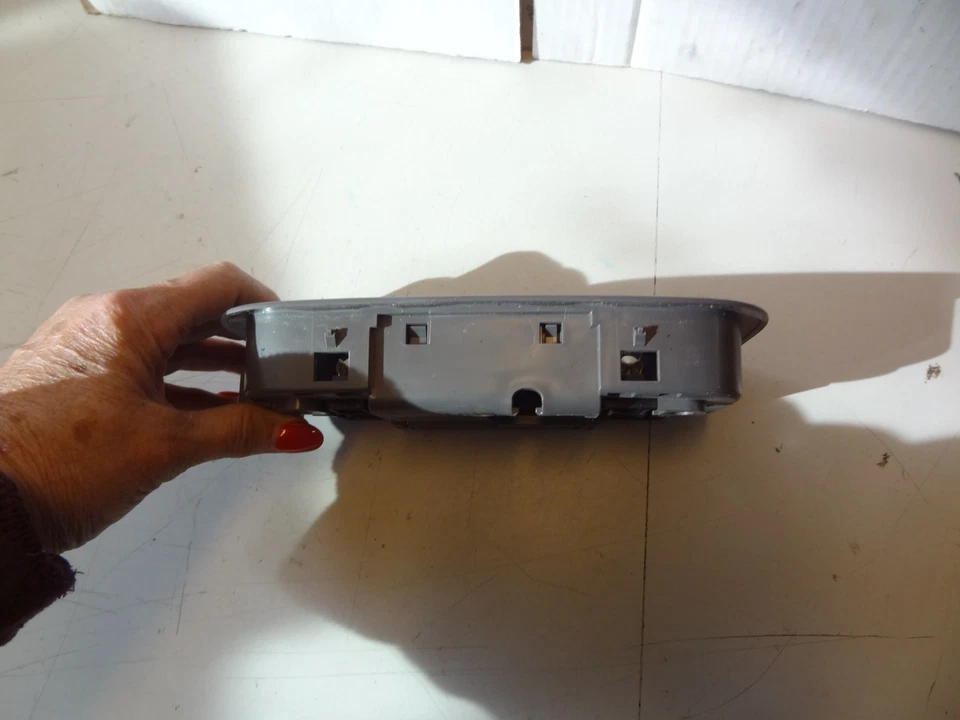 2006-2015 Honda Civic Gray Overhead Front Center Dome Roof Map Light W/Sunroof - Image 4 of 4