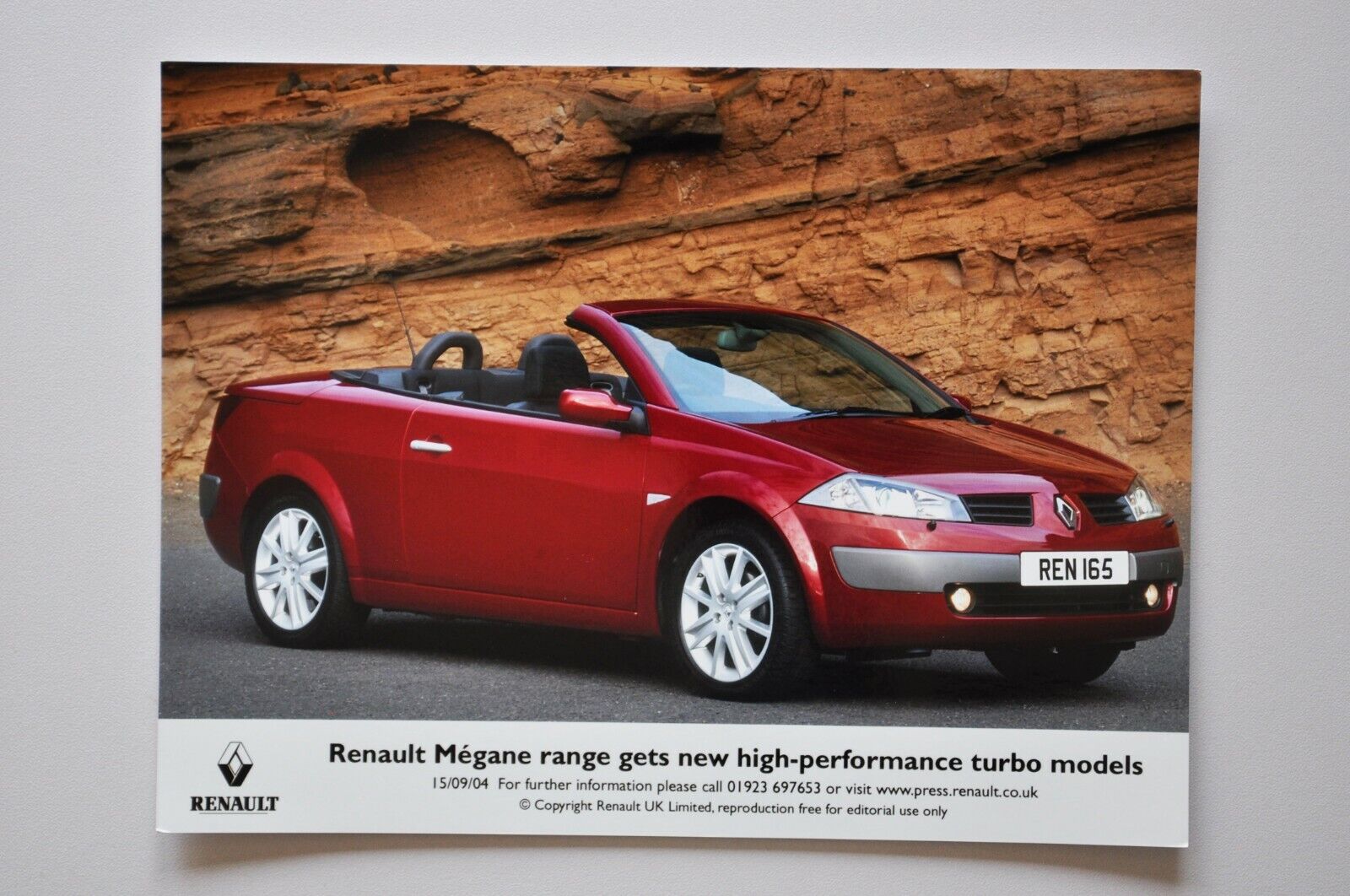 statistieken kans lettergreep Car Press Photo - 2004 Renault Megane (Cabrio / Cabriolet) - Red - Side  View | eBay