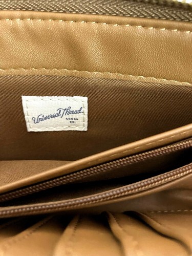 Universal Thread Goods Co. Zip Closure Wallet Clutch Marrón - Imagen 7 de 10