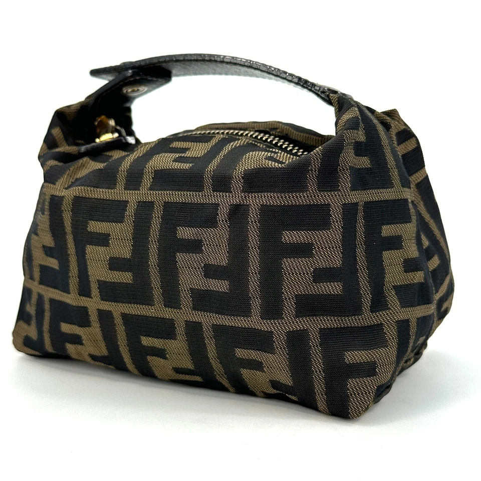 Auténtico bolso de tocador FENDI Zucca marrón nailon Foto 2 de 4