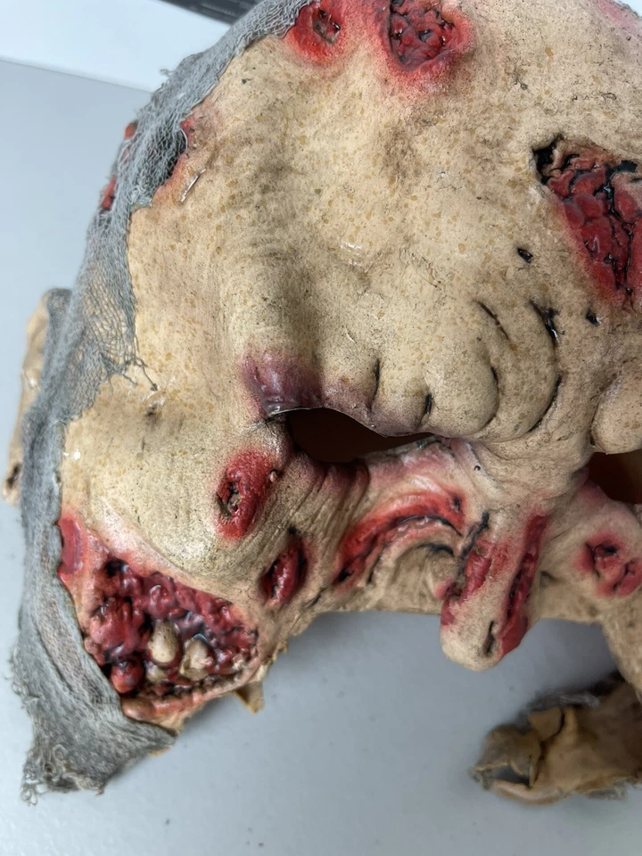 Zombie Deluxe Latex Mask Fancy Dress Up Halloween Adult Costume Accessory - Image 4 of 4