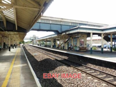 PHOTO  CHIPPENHAM RAILWAY STATION THE TRAIN FOR WESTBURY WILL BE DELAYED BY 12 M