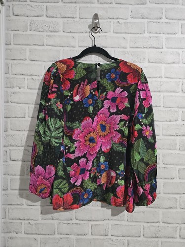 EUC Farm Rio Blooming Garden Blouse Black Floral size S - Picture 4 of 7