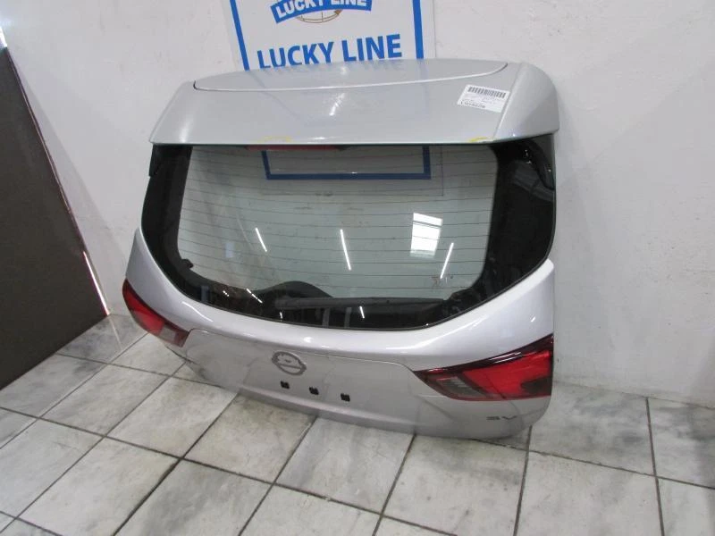 PUERTA TAPA MALETERO NISSAN ROGUE SPORT 17 18 19 Foto 2 de 4