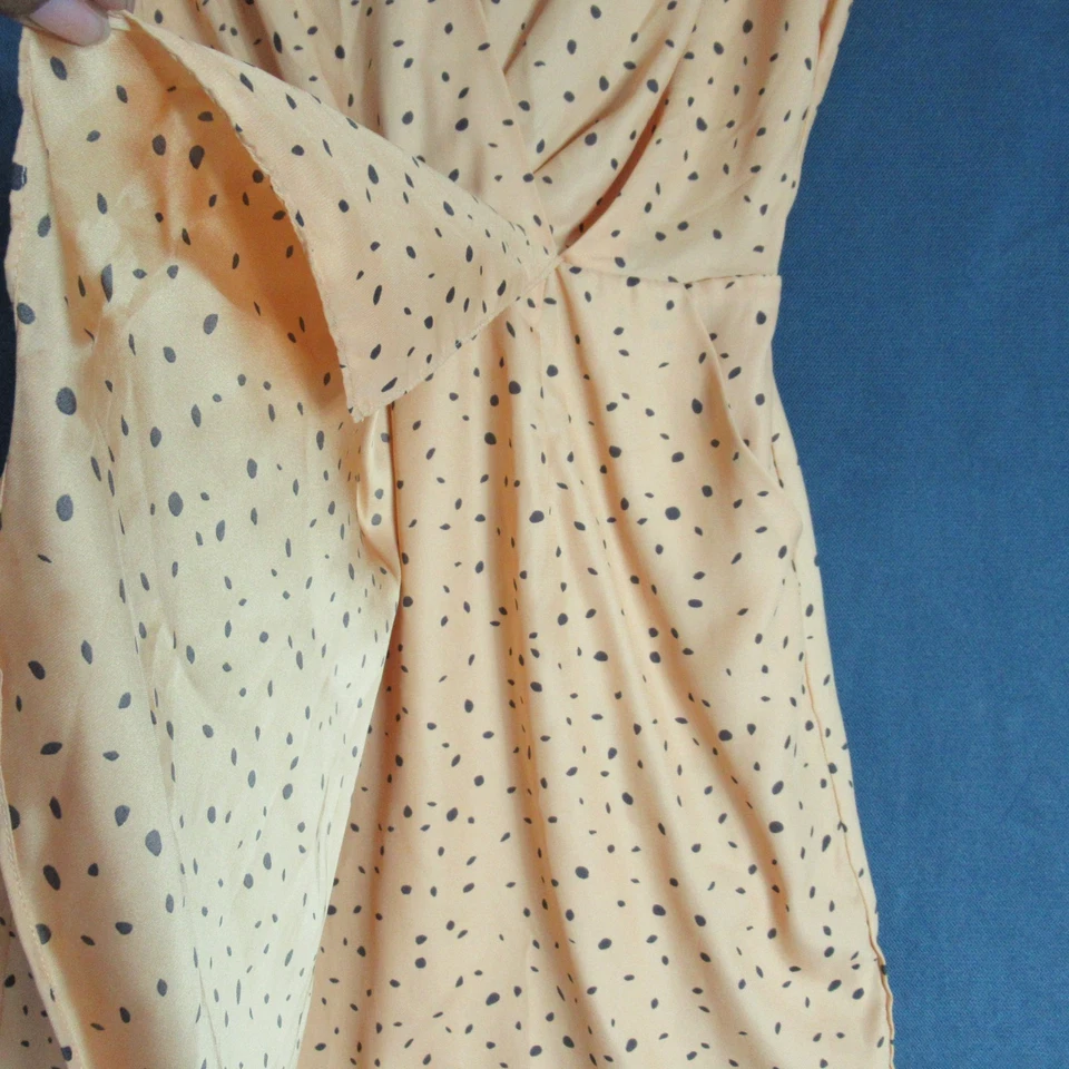 Vestido BCBGeneration para mujer pequeño amarillo a lunares imitación envoltura manga coqueto Foto 2 de 4