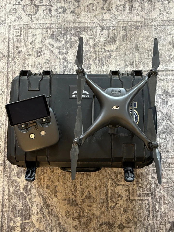 DJI Phantom 4 Pro Obsidian Edition With Screen Controller - Image 2 of 3