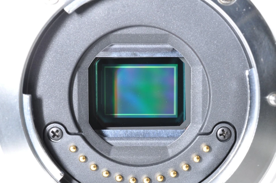 [US Duty Paid] Nikon 1 V1 White Mirrorless Camera & 10mm Lens Kit in BOX USA - Image 3 of 4