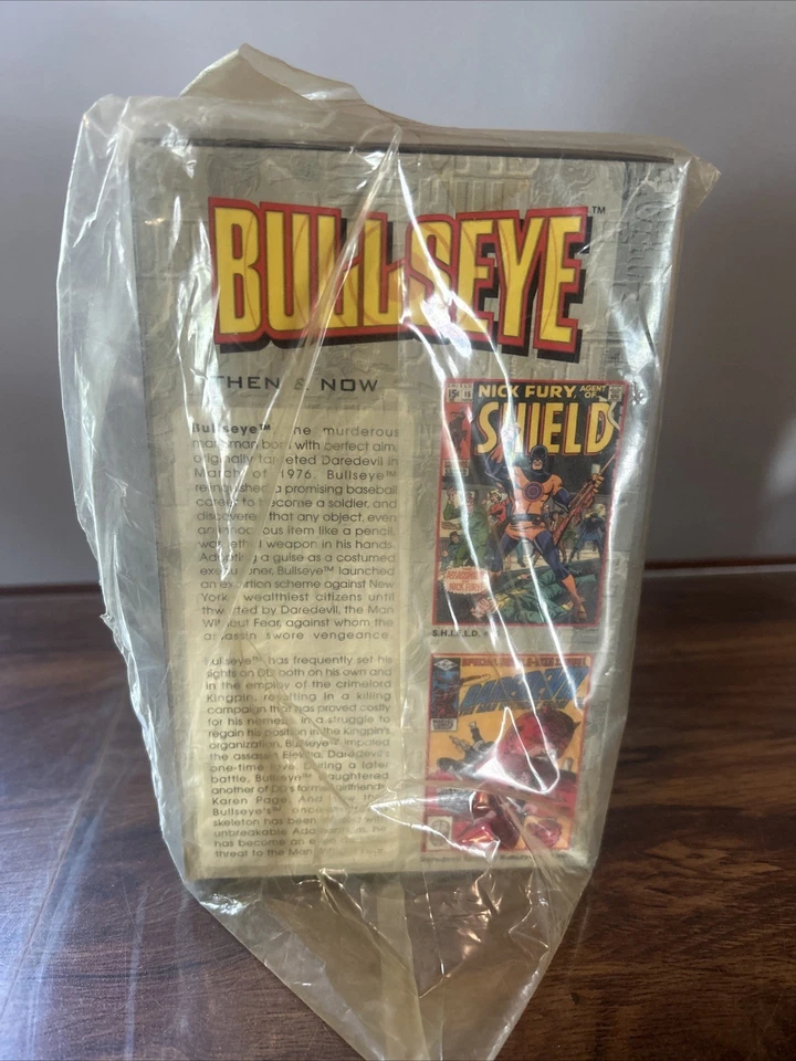 Marvel's Bullseye por BOWEN design mini-busto edição limitada 2853/5000 novo na bolsa - Imagem 2 de 4