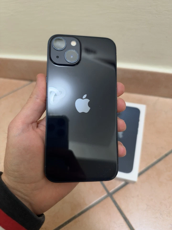 Apple iPhone 13 · 128GB, foto 3 di 5