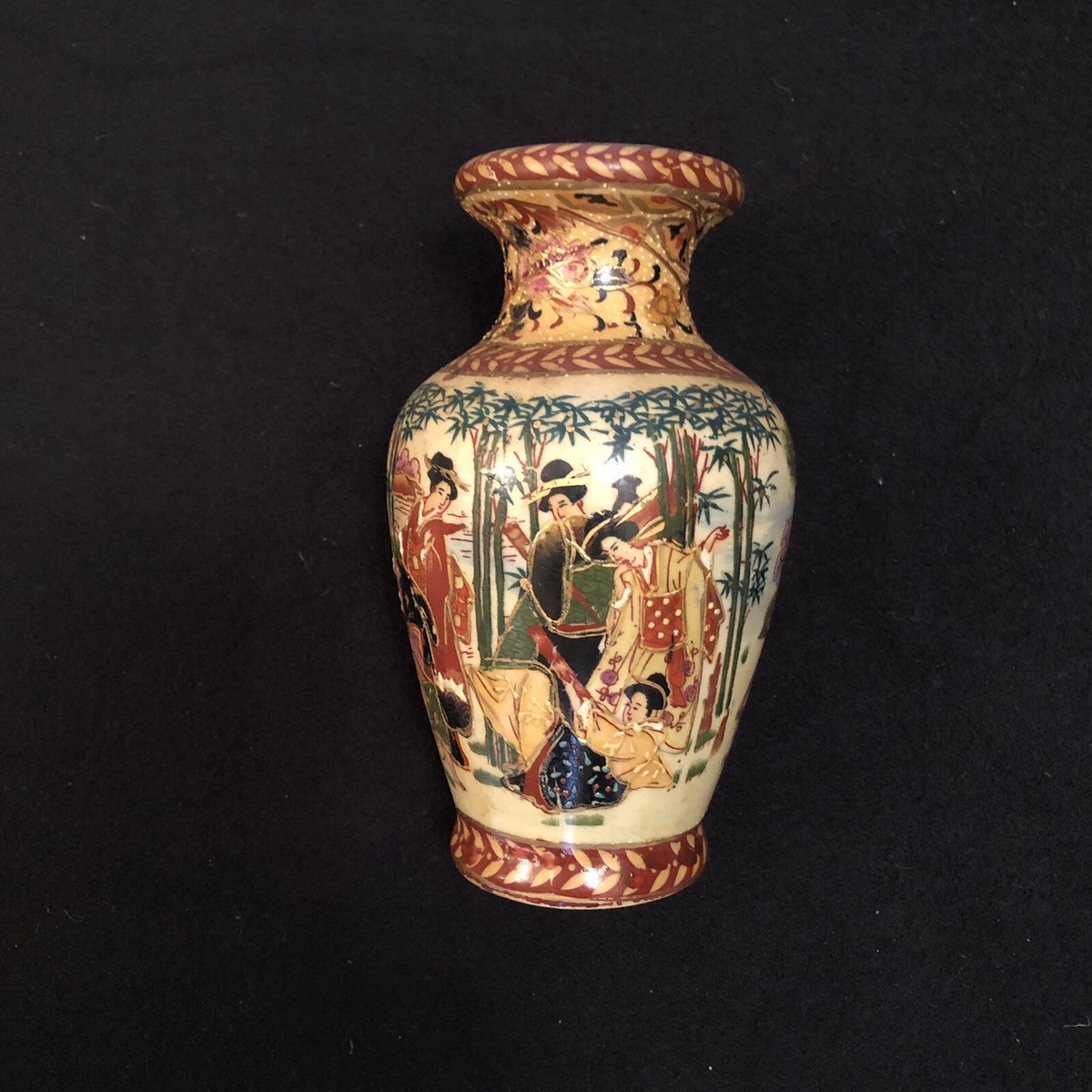 ジョアンアイザック　Japanese vase ジョアンアイザック Japanese vase ジョアンアイザック Japanese