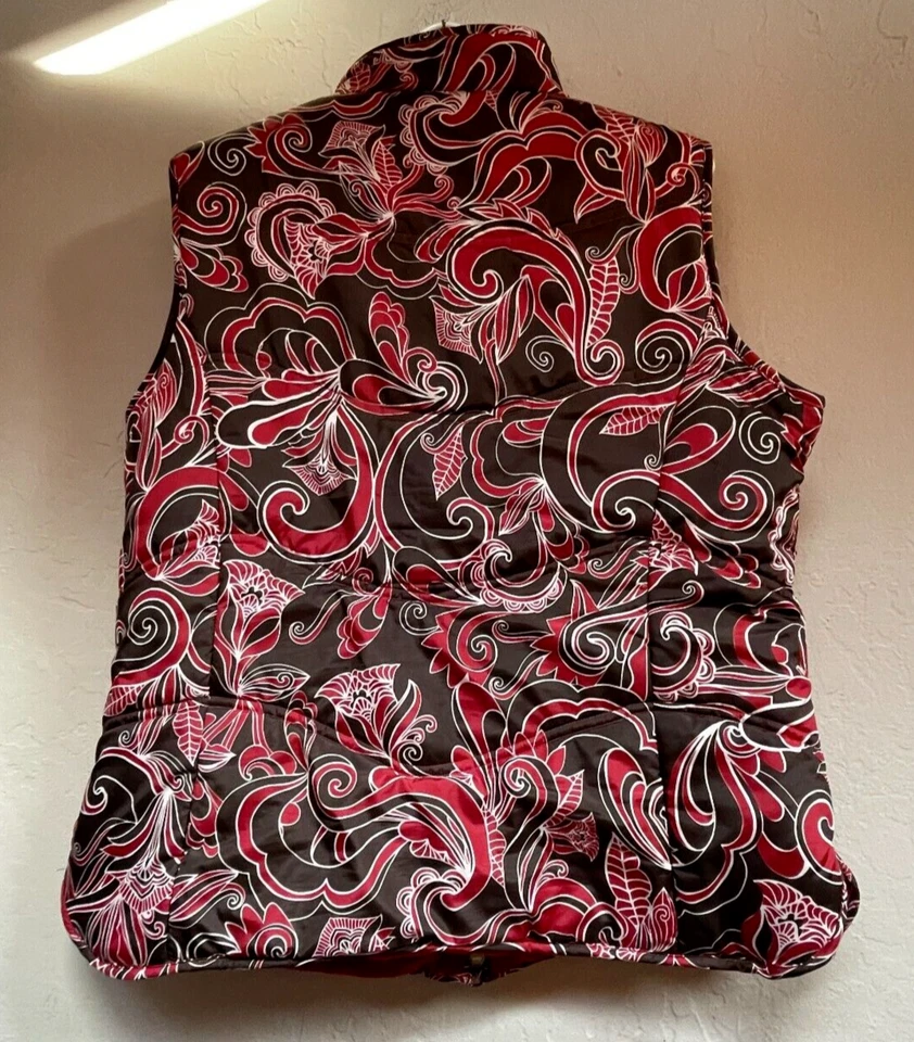 Chaleco acolchado Aventura para mujer negro rojo cachemir cremallera completa grande empacable al aire libre Foto 2 de 4