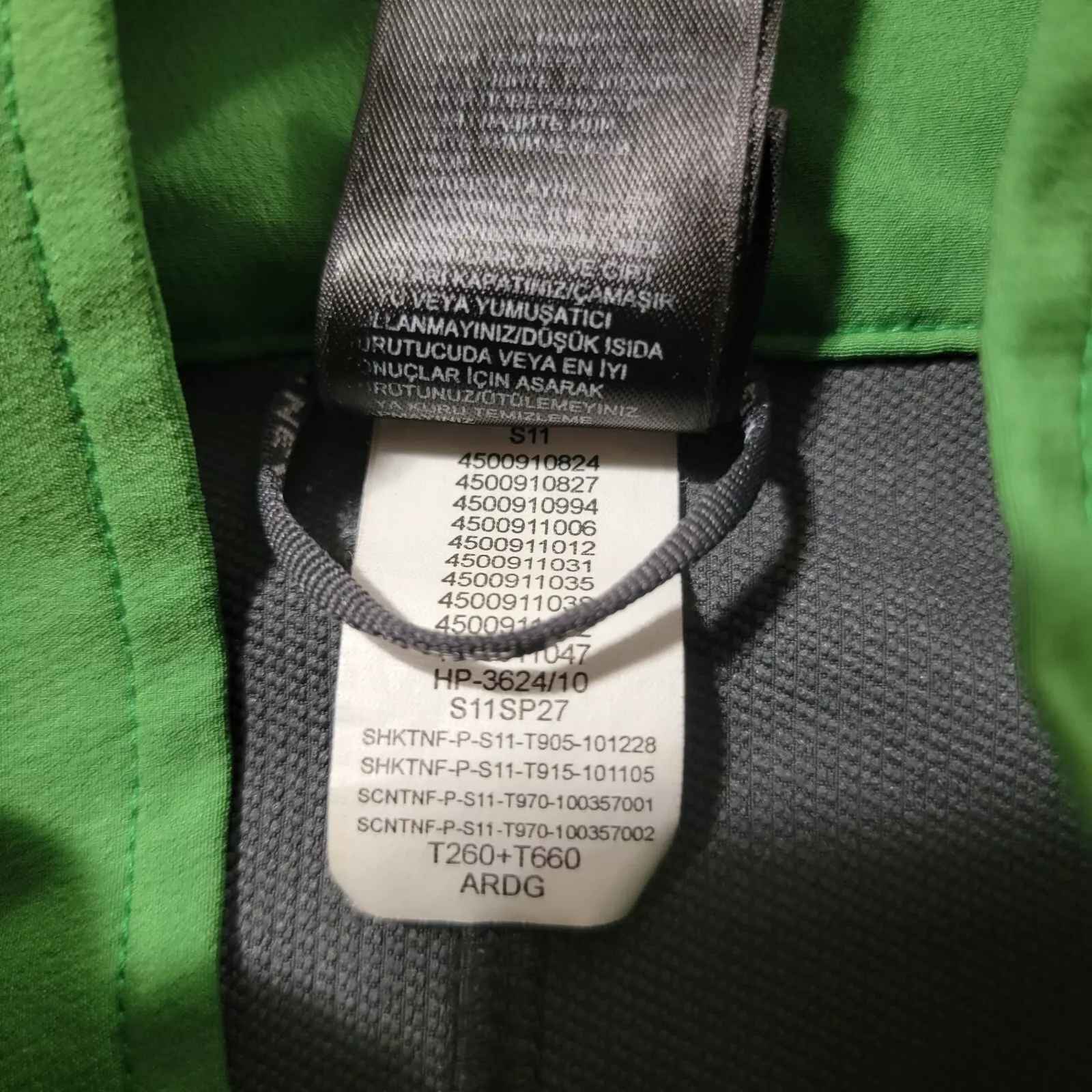 north-face apex outdoor windbreaker jacket