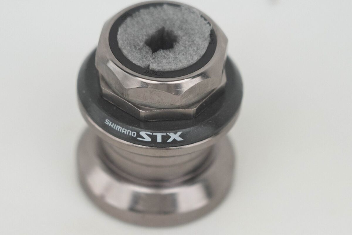 NOS SHIMANO STX HP-MC31 HEADSET 1+1/8 VINTAGE THREADED NOS SHIMANO STX HP-MC31 HEADSET 1+1/8 VINTAGE THREADED